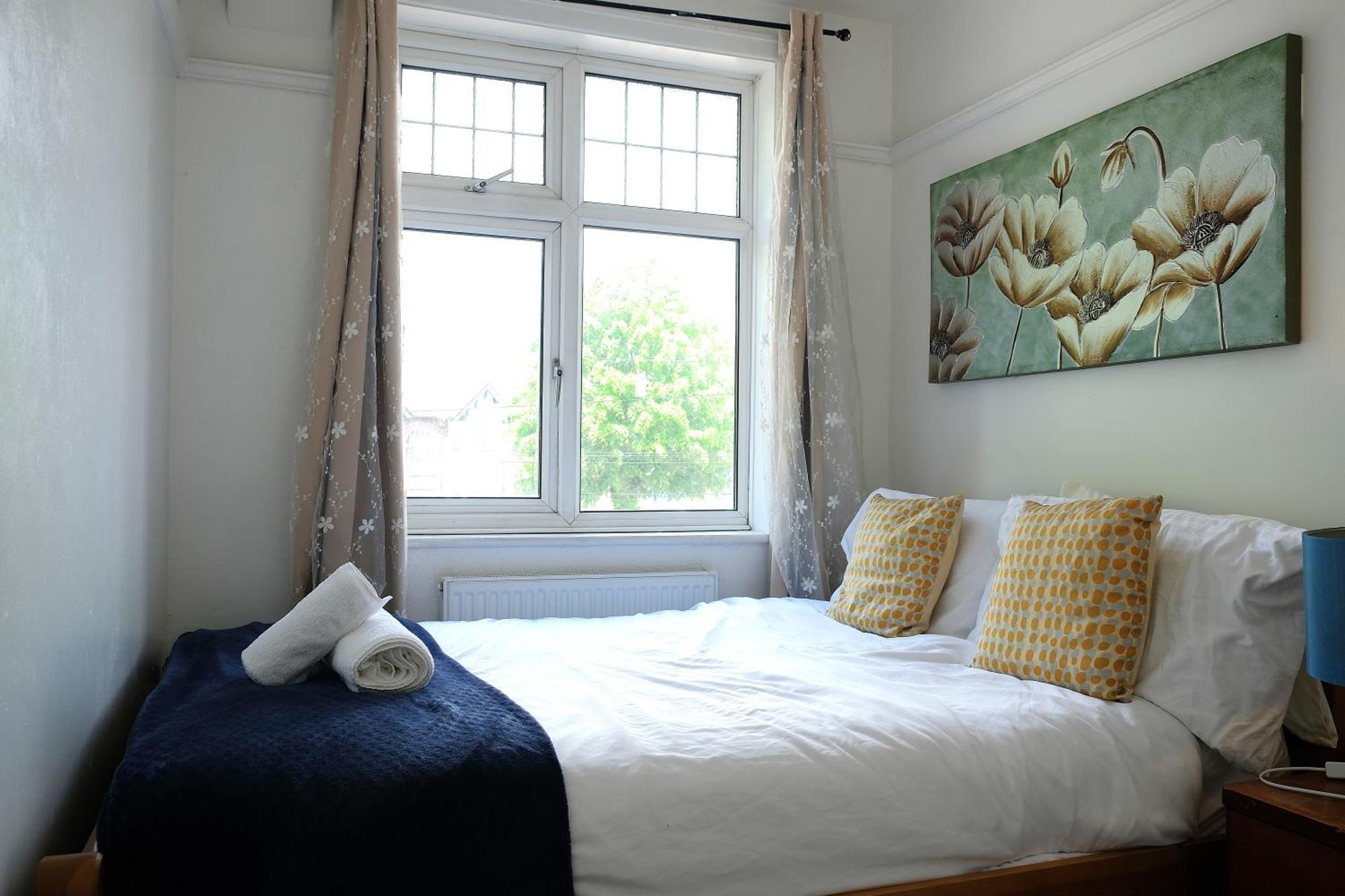 Walsgrave Road Apartment - 5 Beds - Free Parking & Wi-Fi Ковентри Экстерьер фото
